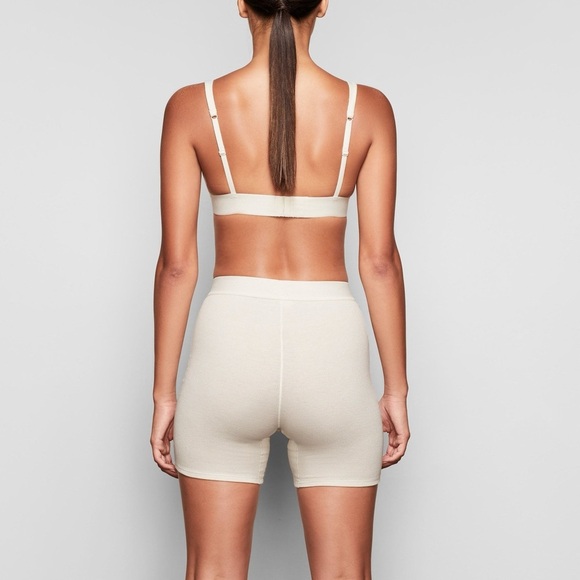 SKIMS COTTON RIB BOXER | COLOR: BONE | NEW/NWT!! 🤎🤎 - Picture 5 of 12